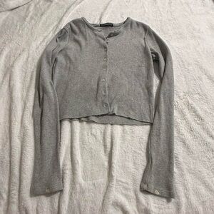 Brandy Melville gray long sleeve button-up 🤍✨